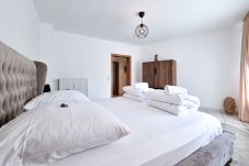 Apartment in Essen - Alpha Apartments: Design & Komfort, 2 Schlafzimmer