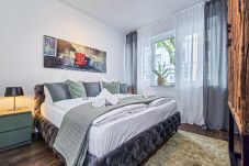 Apartment in Dortmund - Alpha Apartments: 2BR Oasis! Design,Flair,Comfort