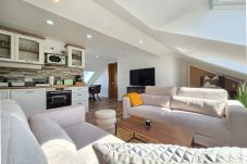 Apartment in Dortmund - Alpha Apartments: Central Charm, Skylight Comfort