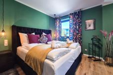 Apartment in Dortmund - Alpha Apartments: Central, Cool, Cozy, Green Flair
