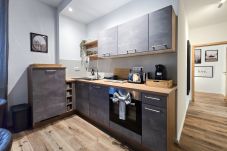 Apartment in Dortmund - Alpha Apartments: 3BR Prime Suite, Elite Quarters